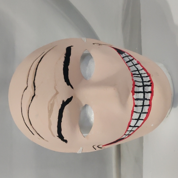 hand painted OOAK human like smiling horror creepy mask - Picture 2 of 2